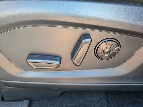 Certified 2025 Ford Explorer ST-Line w/ Premium Package image 11