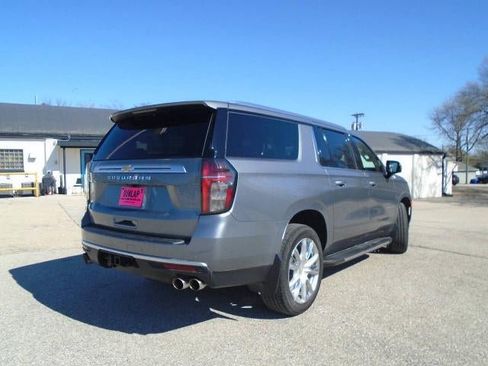 Used 2022 Chevrolet Suburban High Country w/ Max Trailering Package AWD/4WD image 27