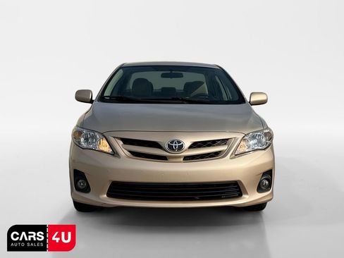 Used 2012 Toyota Corolla LE FWD image 2