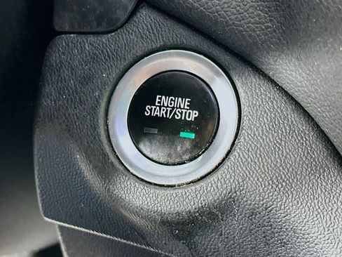 Used 2020 Chevrolet Equinox LT w/ LPO, Floor Liner Package image 19