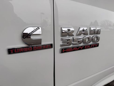 Used 2016 RAM 3500 Tradesman w/ Chrome Appearance Group image 3