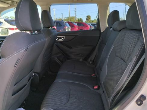 Used 2019 Subaru Forester Premium image 16