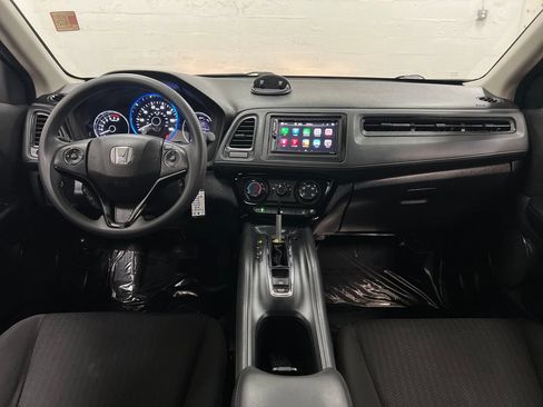 Used 2018 Honda HR-V LX image 14