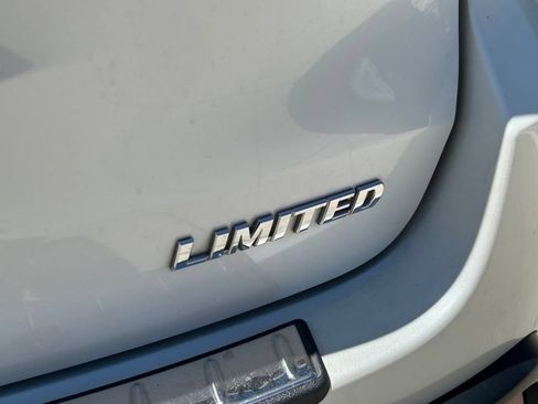 Used 2016 Toyota Highlander Limited FWD image 14