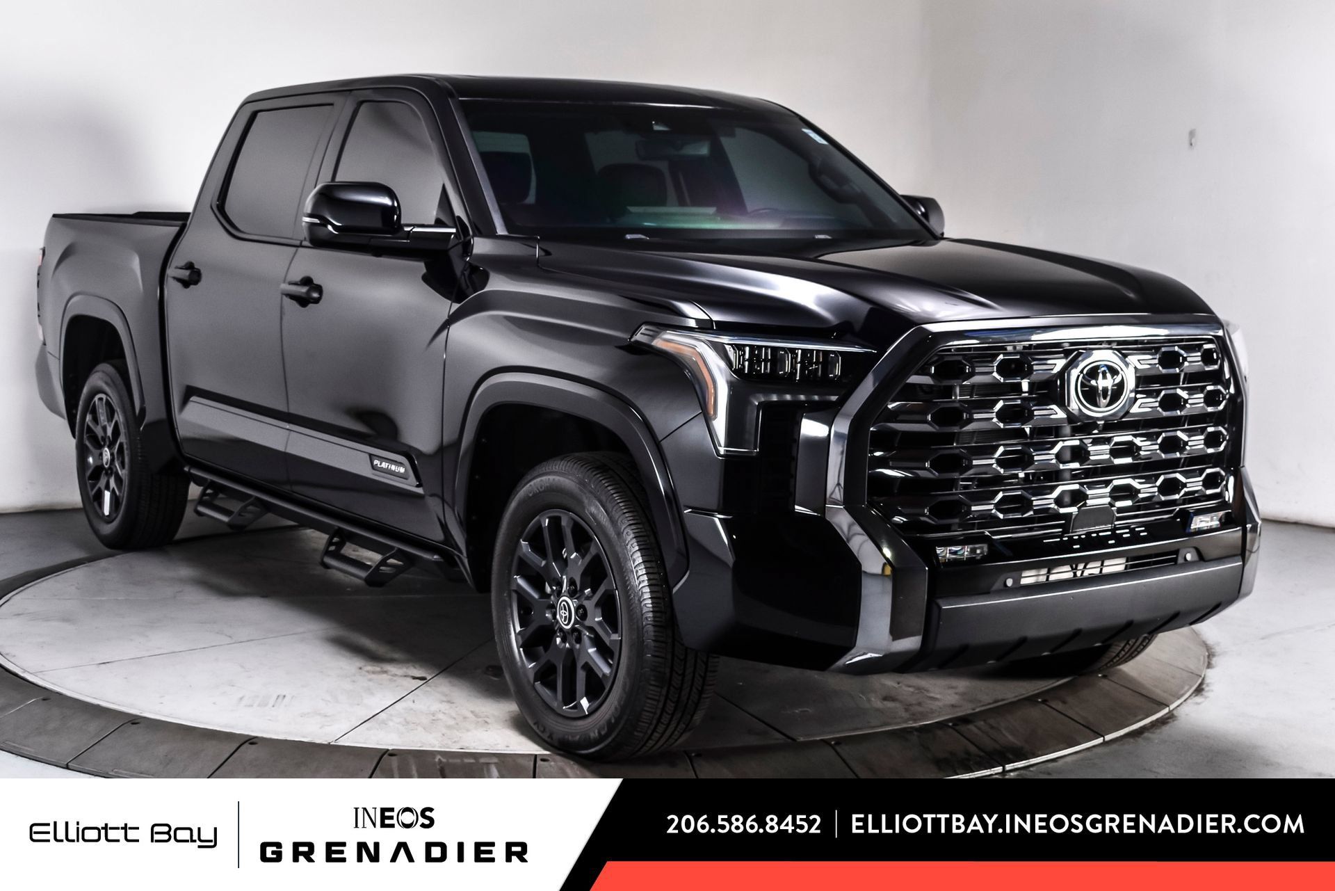 Used 2024 Toyota Tundra Platinum AWD/4WD image 1