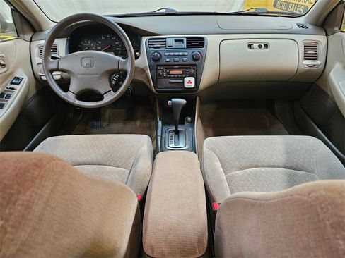 Used 2001 Honda Accord LX image 18
