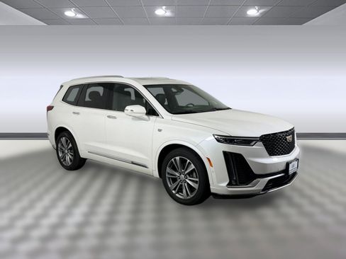 Used 2020 Cadillac XT6 FWD image 7