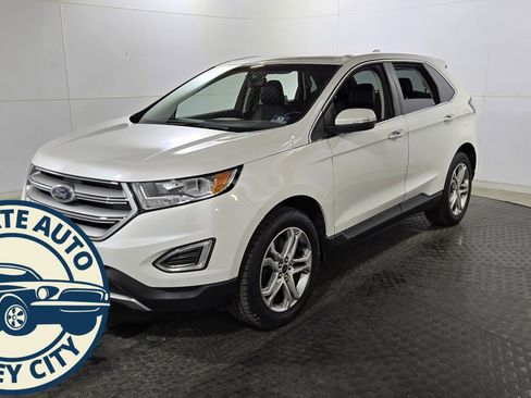 Used 2015 Ford Edge Titanium image 5