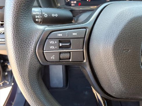 Used 2024 Honda Accord EX image 19