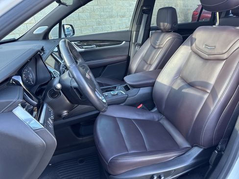 Used 2023 Cadillac XT6 Premium Luxury w/ Technology Package image 27