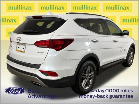 Used 2017 Hyundai Santa Fe Sport image 4
