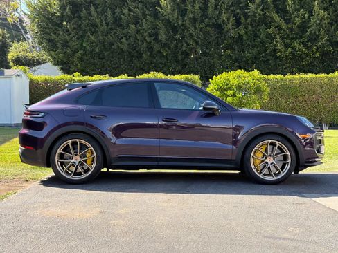 Certified 2026 Porsche Cayenne Turbo GT AWD/4WD image 9