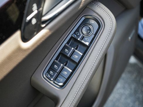 Used 2022 Porsche Macan S AWD/4WD image 20
