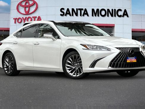 Used 2024 Lexus ES 350 w/ Accessory Package (Z1) FWD image 2