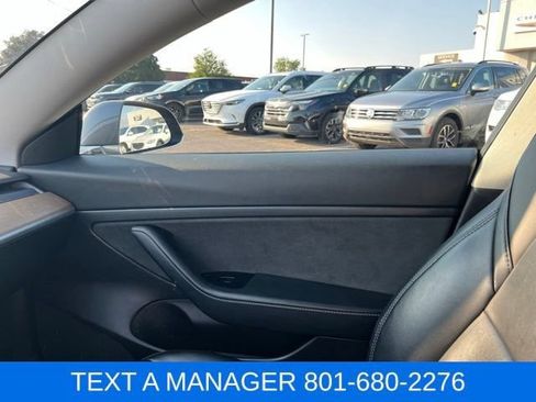 Used 2020 Tesla Model 3 Standard Range RWD image 23