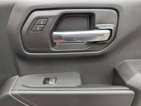 Used 2025 Chevrolet Silverado 1500 Custom w/ Turbomax Blackout Package image 21