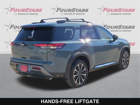 New 2026 Nissan Pathfinder Platinum image 4