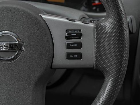 Used 2021 Nissan Frontier SV w/ Midnight Edition Floor Mats image 22