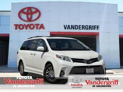 Used 2020 Toyota Sienna XLE w/ XLE Navigation Package