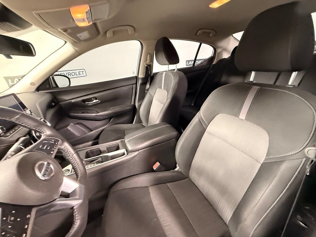 Used 2023 Nissan Sentra SV FWD image 38