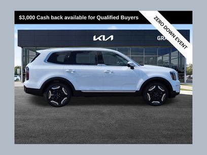 New 2025 Kia Telluride EX w/ EX Captain's Chair Package