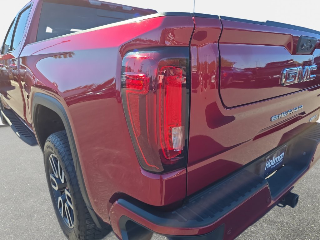 Used 2024 GMC Sierra 1500 AT4 w/ Technology Package AWD/4WD image 30