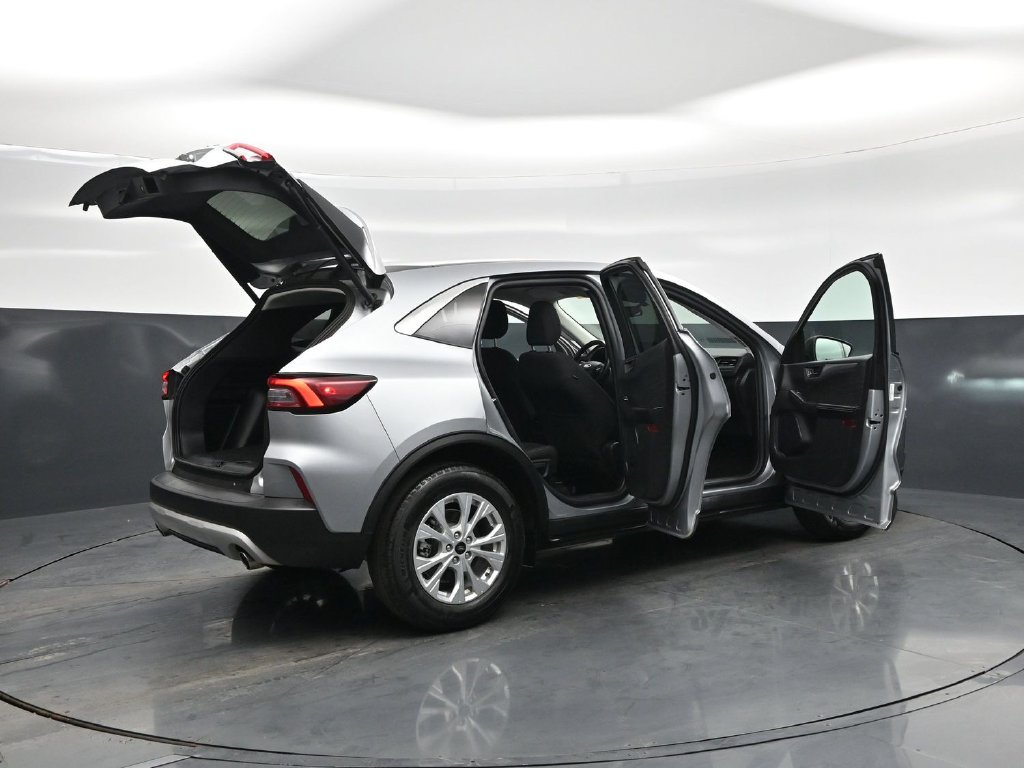 Used 2024 Ford Escape Active FWD image 5