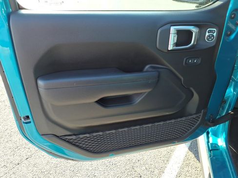 Used 2024 Jeep Wrangler Unlimited Rubicon 4xe w/ Convenience Group image 19