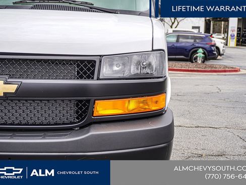 New 2025 Chevrolet Express 2500 w/ Driver Convenience Package RWD image 16