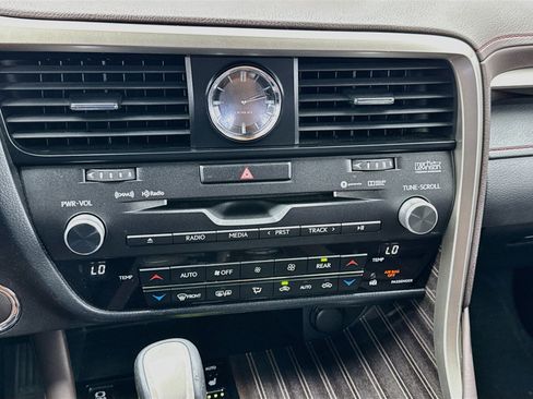 Used 2019 Lexus RX 350L Luxury w/ Accessory Package FWD image 12