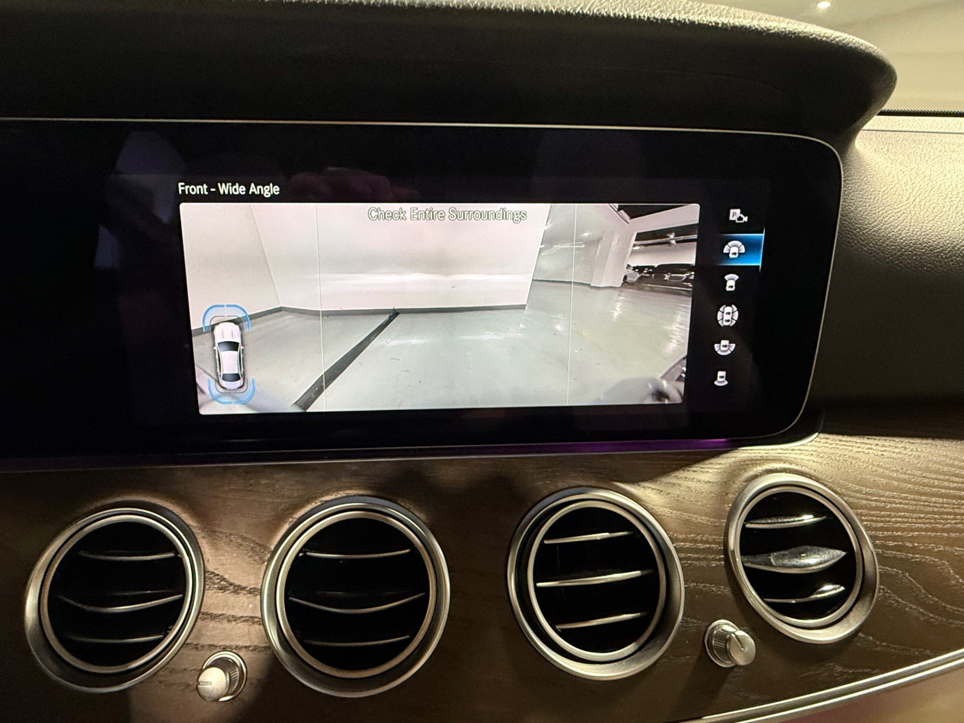 Used 2023 Mercedes-Benz E 350 4MATIC Sedan w/ Premium Package image 37