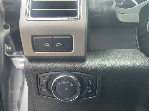 Used 2017 Ford F250 Lariat w/ Chrome Package image 35