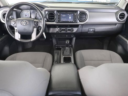 Used 2016 Toyota Tacoma SR5 RWD image 16