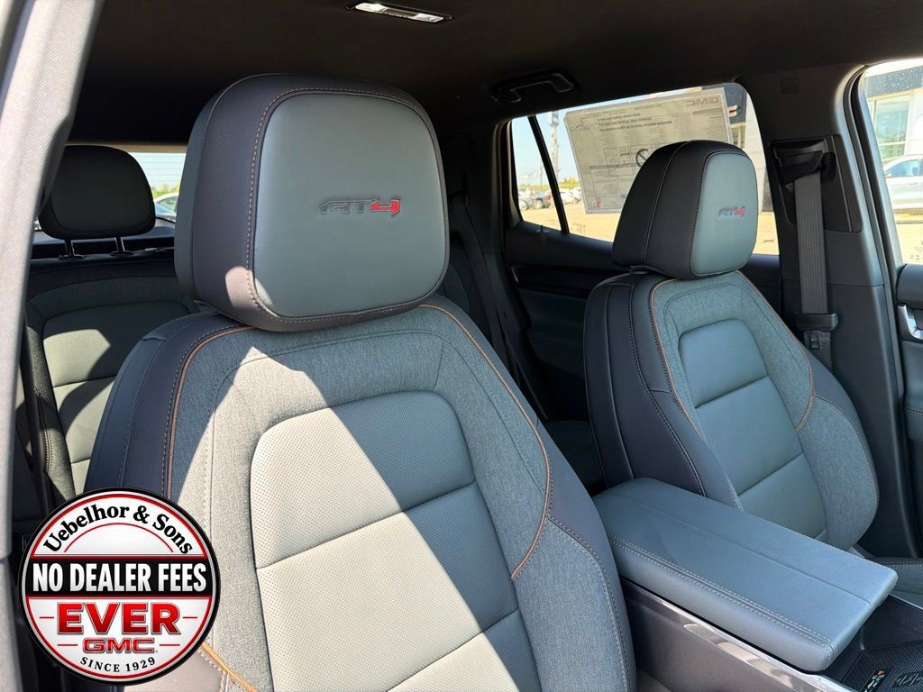 New 2027 GMC Terrain AT4 w/ Convenience Package III AWD/4WD image 4