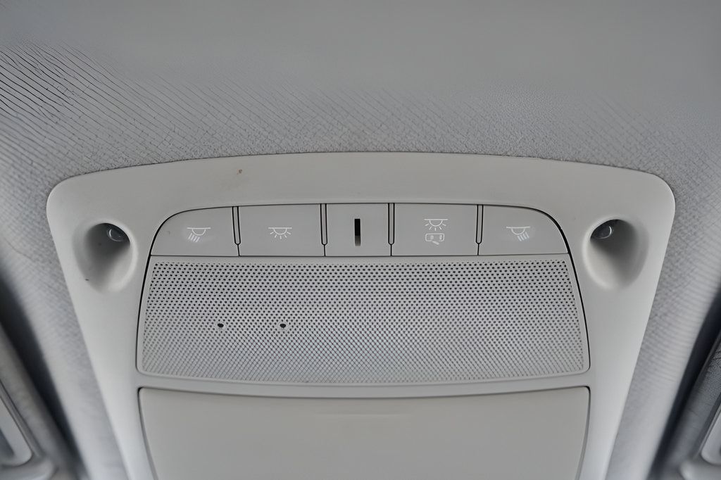 Used 2013 Nissan Sentra SR FWD image 17