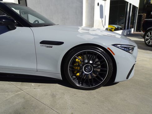 Used 2022 Mercedes-Benz SL 63 AMG 4MATIC image 10