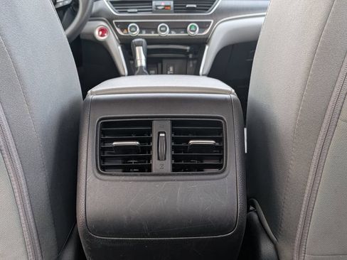 Used 2020 Honda Accord EX image 28