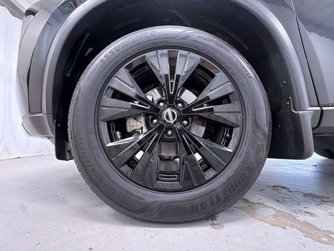 Used 2023 Nissan Rogue SV w/ SV Premium B Package AWD/4WD image 13