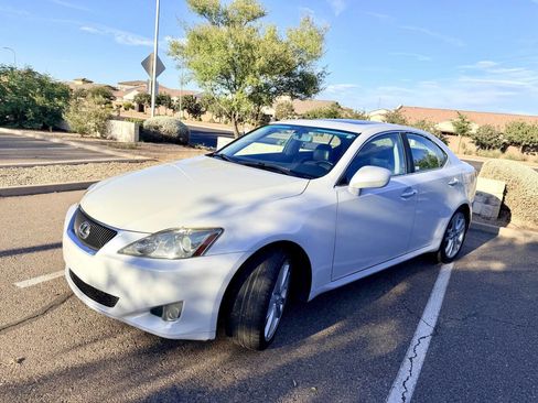 Used 2006 Lexus IS 350 RWD image 2