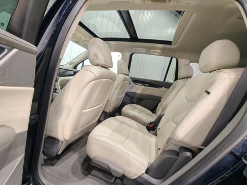 Used 2021 Cadillac XT6 Premium Luxury AWD/4WD image 29