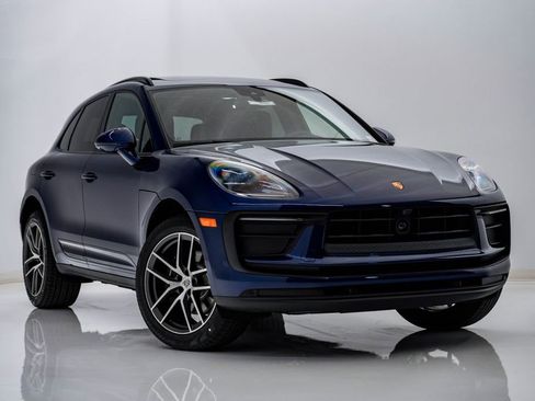 New 2026 Porsche Macan image 8