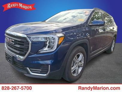 Used 2022 GMC Terrain SLE w/ Driver Convenience Package