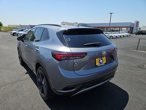 Used 2021 Buick Envision Preferred w/ Sport Touring Package FWD image 3