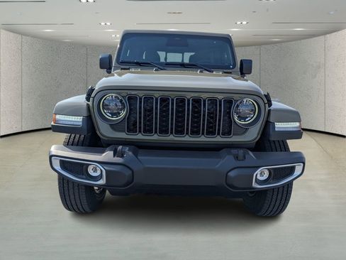 New 2026 Jeep Gladiator Sport image 2