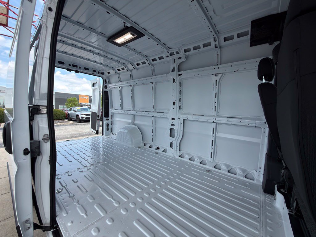 New 2026 RAM ProMaster 2500 w/ Convenience Group FWD image 25
