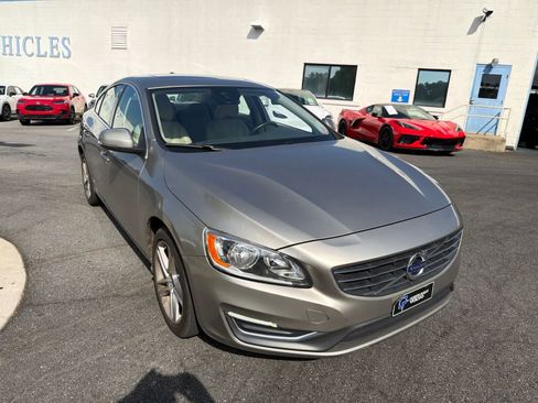 Used 2014 Volvo S60 T5 FWD image 14