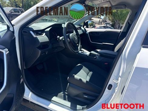 Certified 2024 Toyota RAV4 LE AWD/4WD image 7