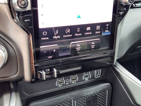 New 2026 RAM 1500 Laramie w/ Night Edition image 18