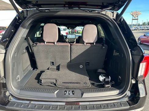 New 2026 Ford Explorer Platinum w/ LUX Leather Package image 24