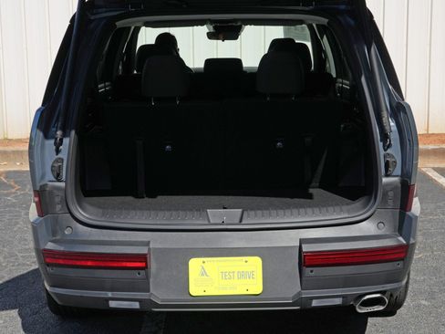 Used 2024 Hyundai Santa Fe SEL FWD image 9